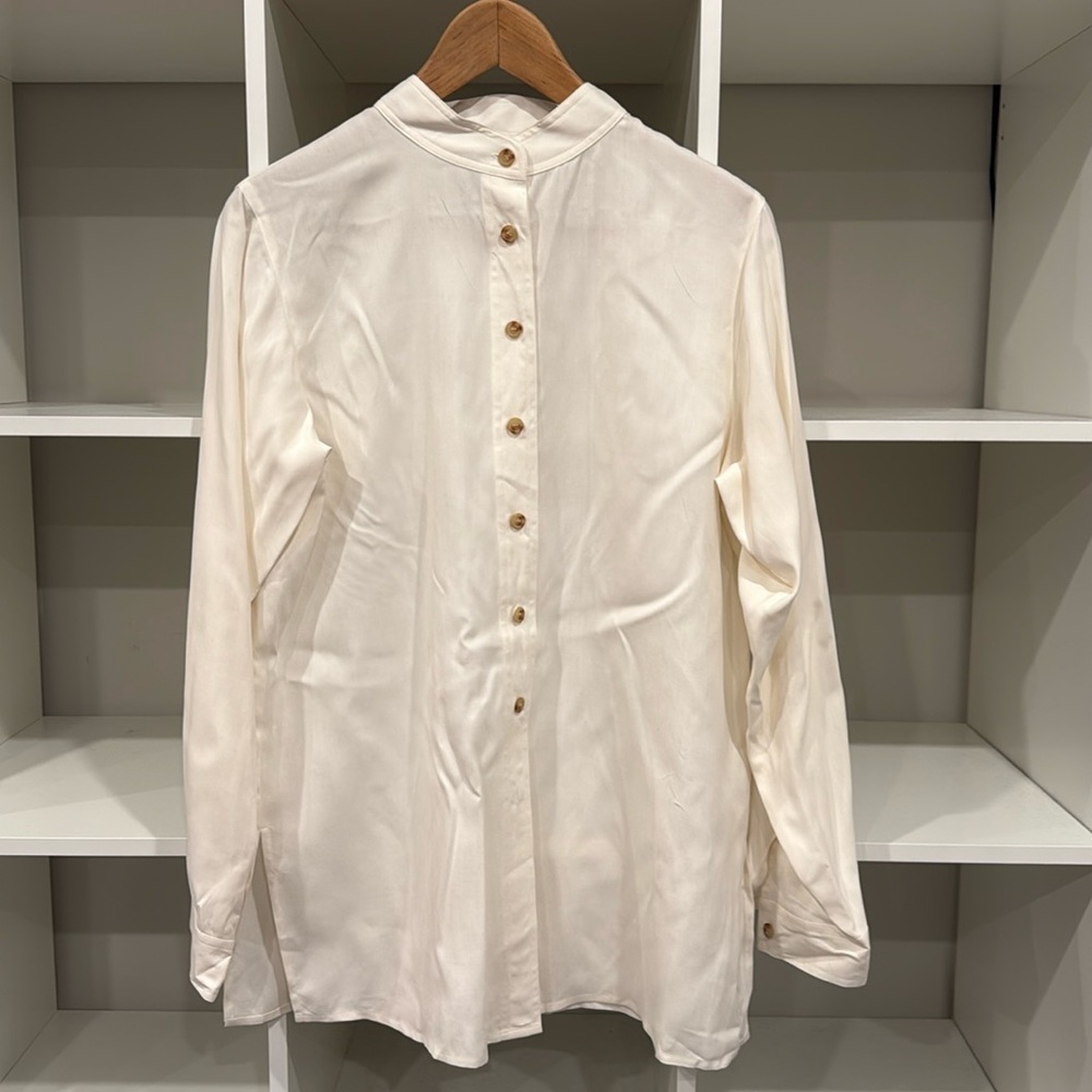 NWT: Orvis women’s silk button-down shirt, size S